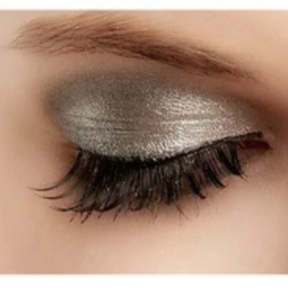 Dreamland Palette - Picture 3 of 6